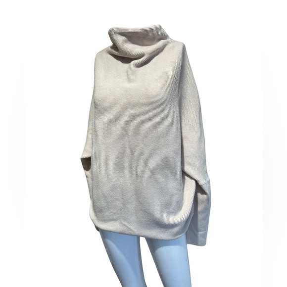 Blu Ivy Sweater - Picture 1 of 4